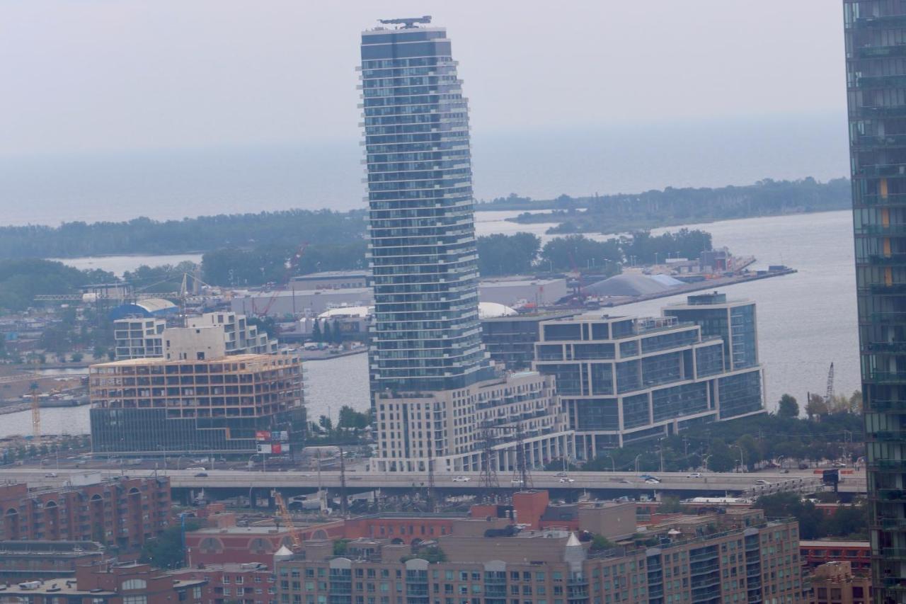 Apartment/2Bedrooms/2 Full Bathrooms/Free Parking Toronto Exteriér fotografie